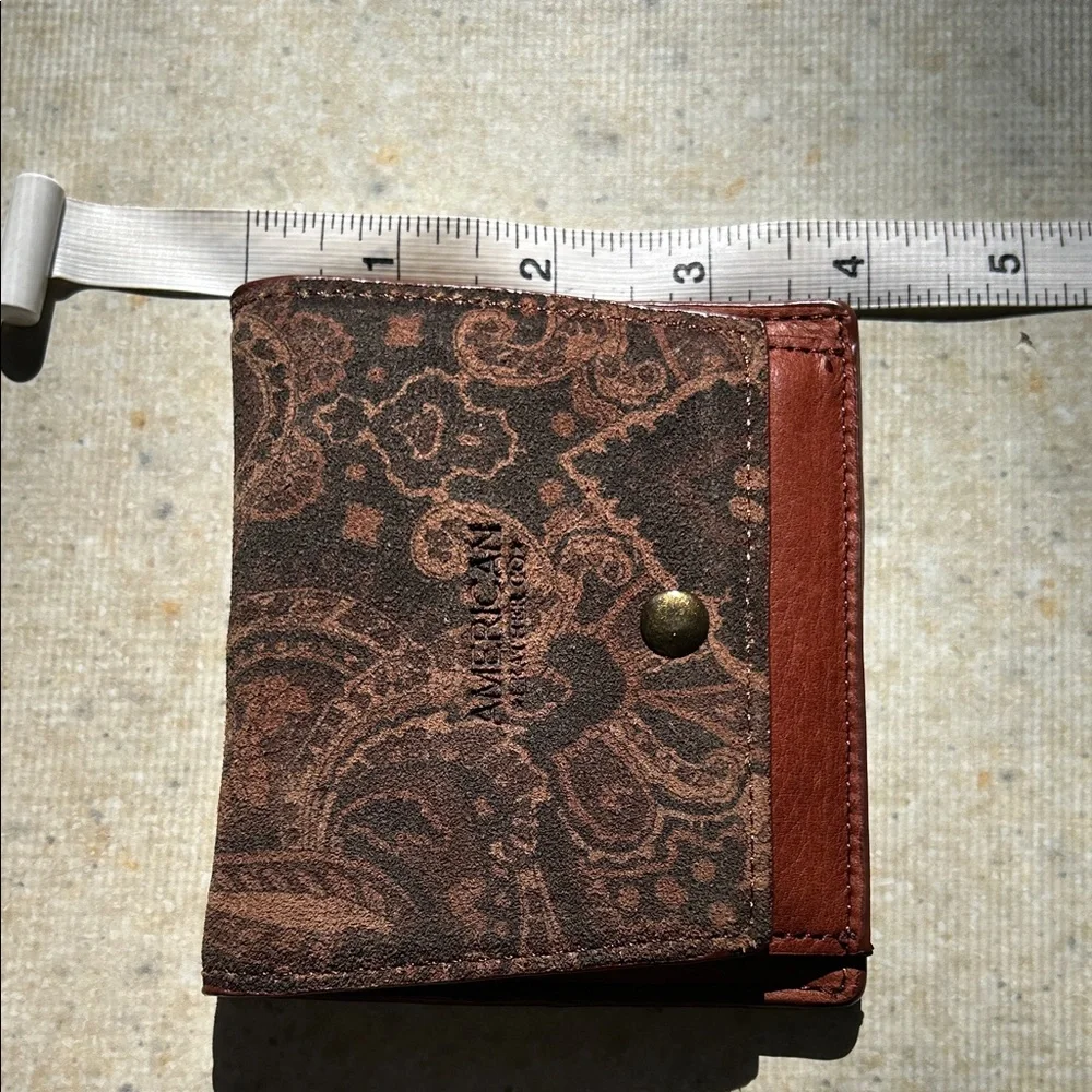 NWOT American Leather Company Veronica Bi-fold Wallet